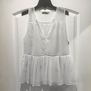 Alice + Olivia white sleeveless blouse size small